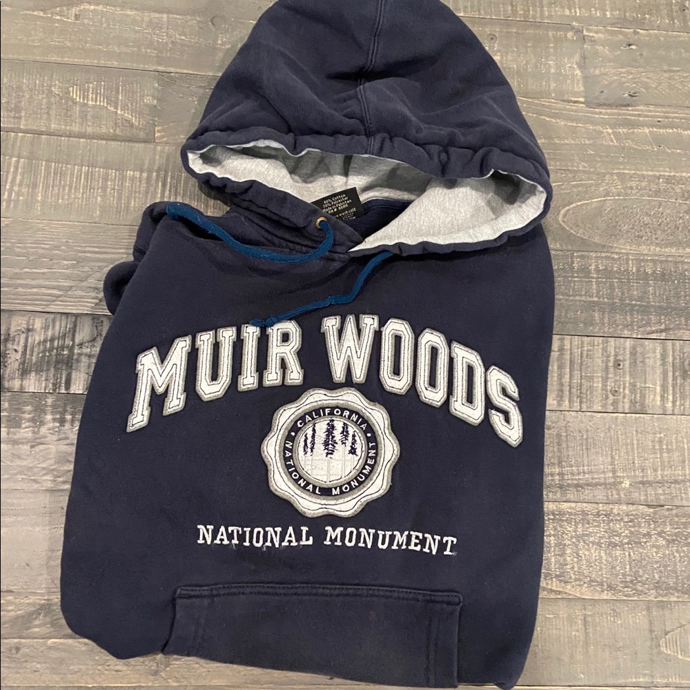 Navy Hoodie Sweatshirt. Blue. Small. Muir Woods